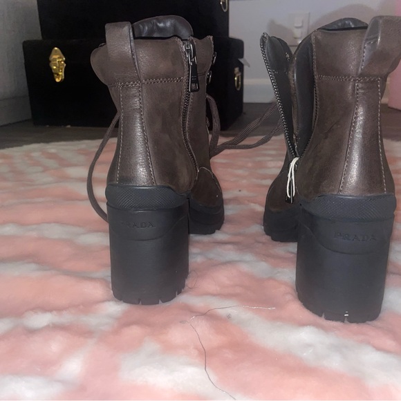 Brown Prada buckle boots pre owned authenticated on the real real , like new - Picture 5 of 5